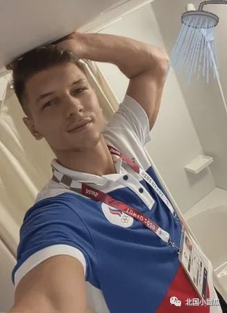 媒体上的反 媒体上的反